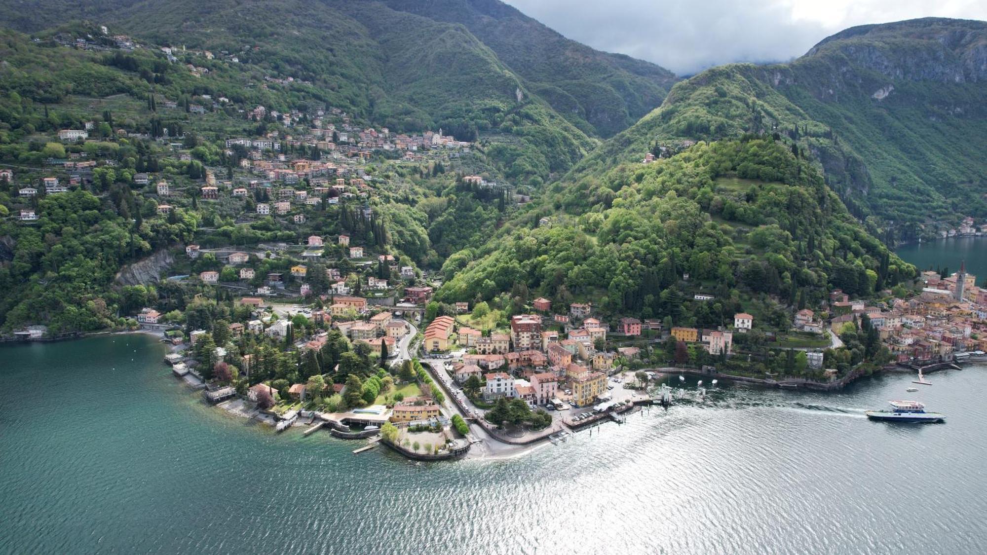 Tosca House 2 Bed & Breakfast Varenna Bagian luar foto