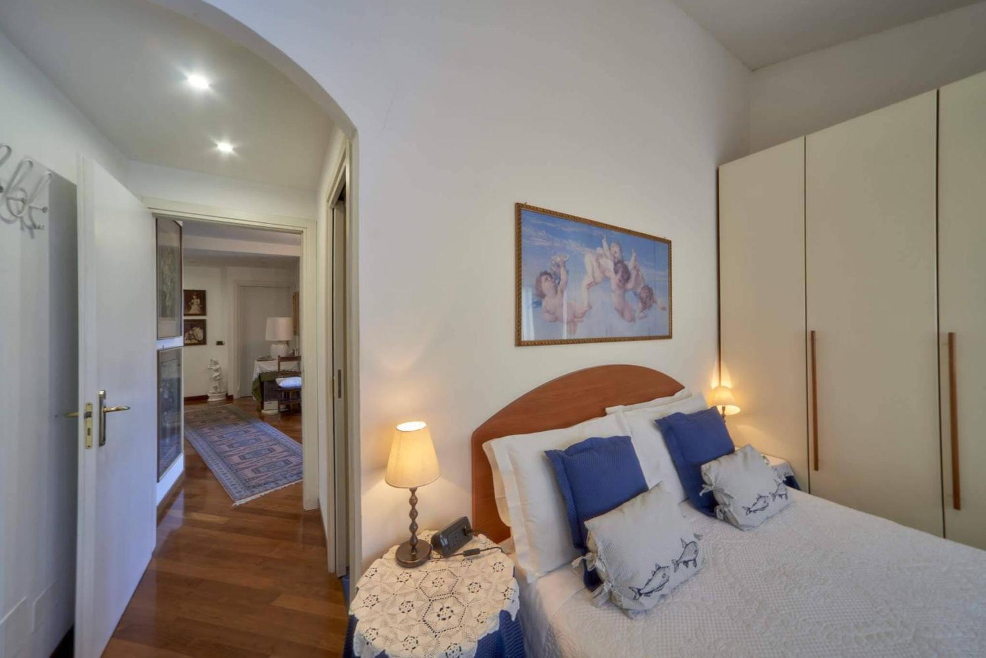 Tosca House 2 Bed & Breakfast Varenna Bagian luar foto