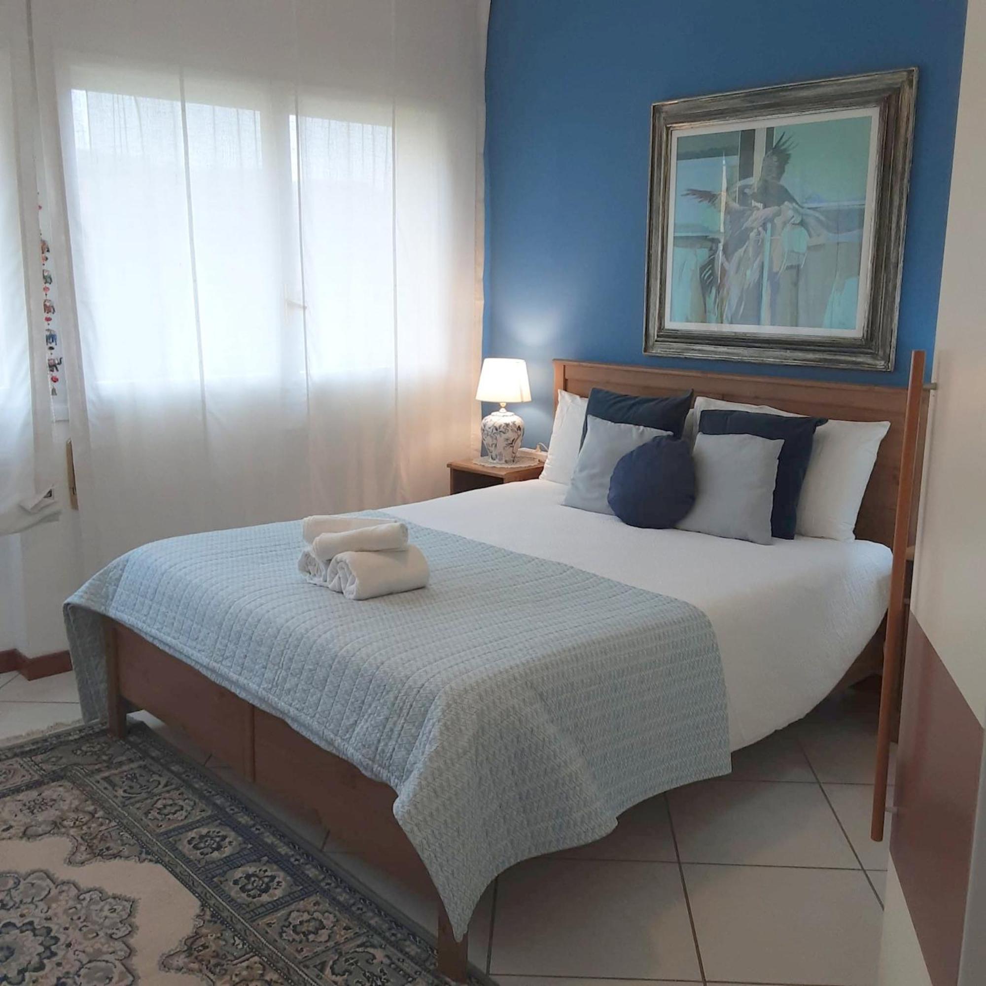 Tosca House 2 Bed & Breakfast Varenna Bagian luar foto