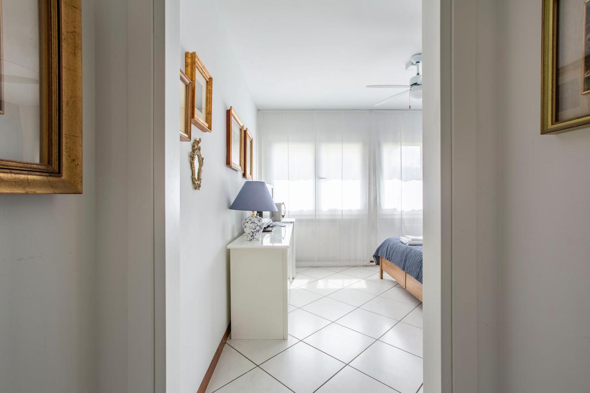 Tosca House 2 Bed & Breakfast Varenna Bagian luar foto