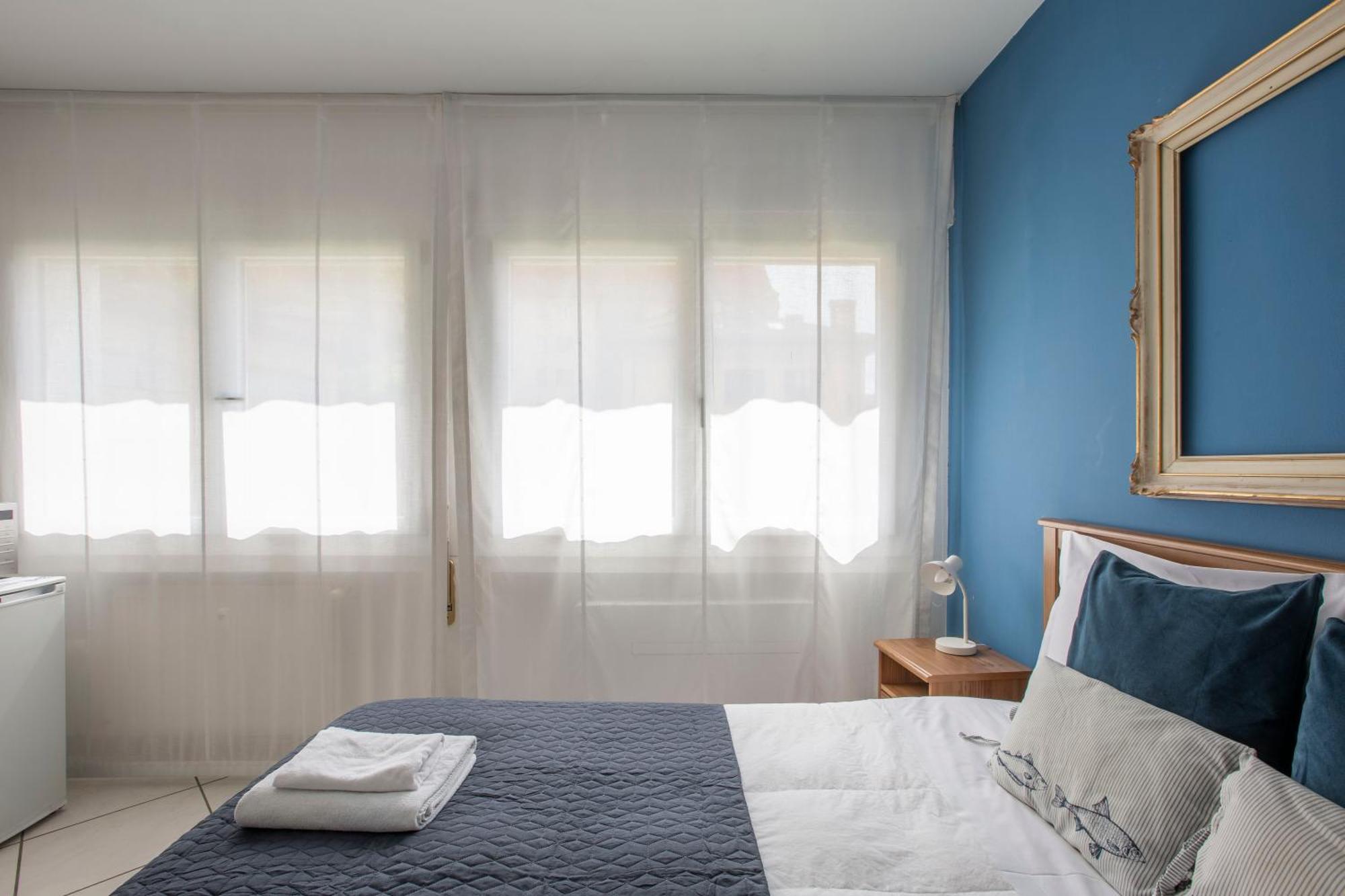 Tosca House 2 Bed & Breakfast Varenna Bagian luar foto