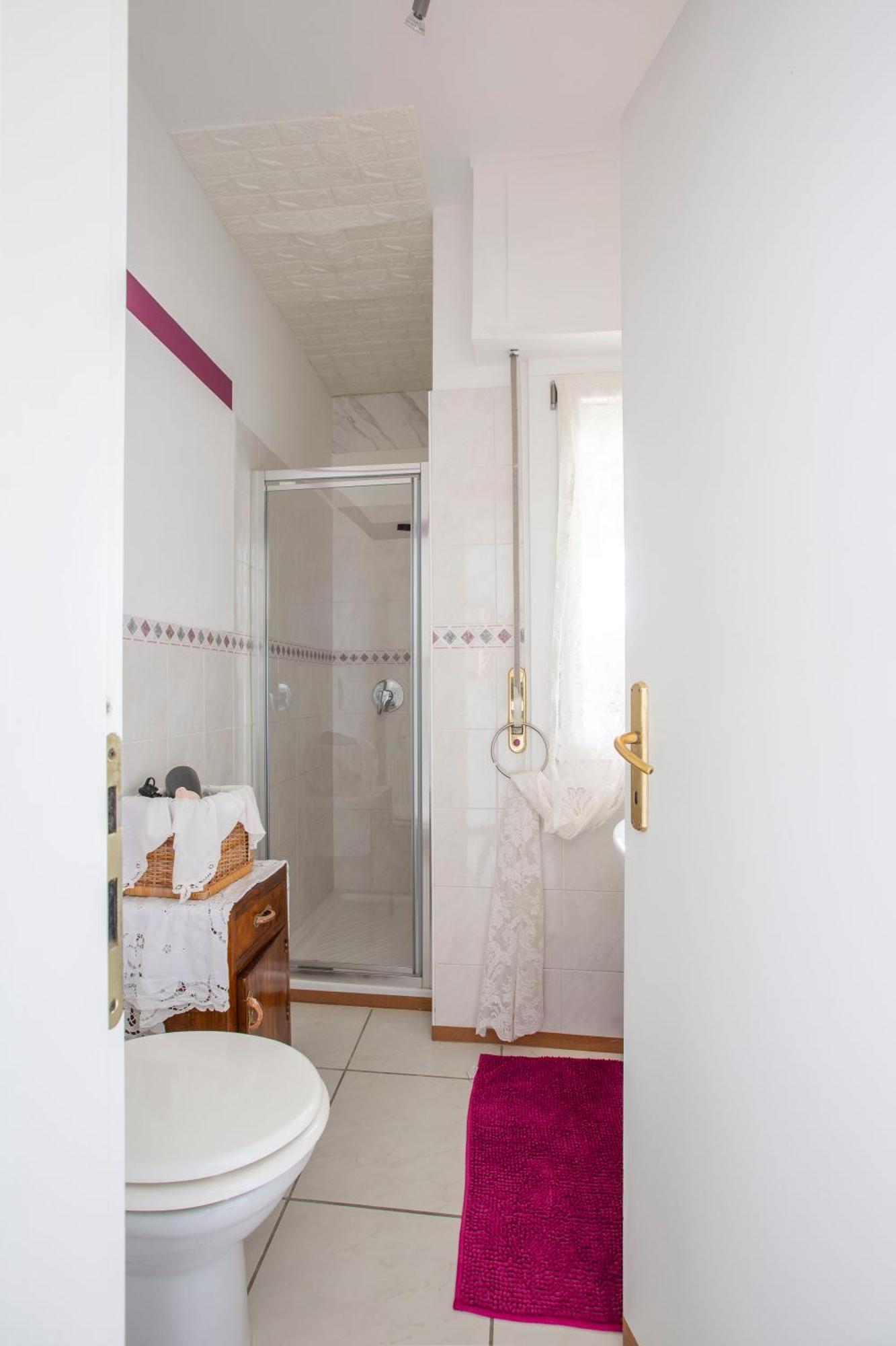 Tosca House 2 Bed & Breakfast Varenna Bagian luar foto